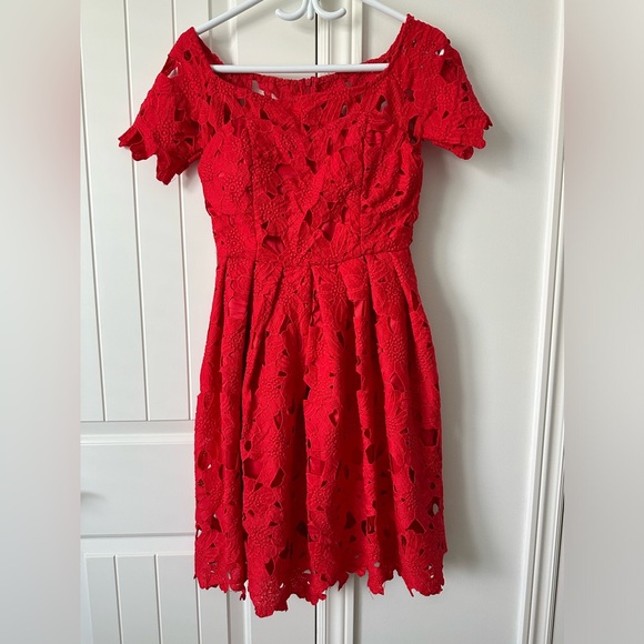 Chicwish Eyelet Dress - Red - Size S - Picture 2 of 3